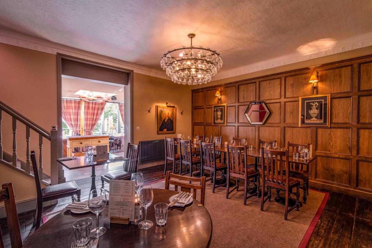 Crown & Punchbowl 4*